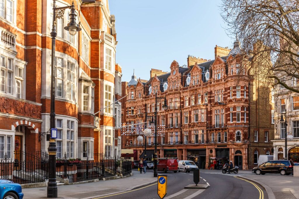 Tourism Guide of London's most exclusive district: Mayfair