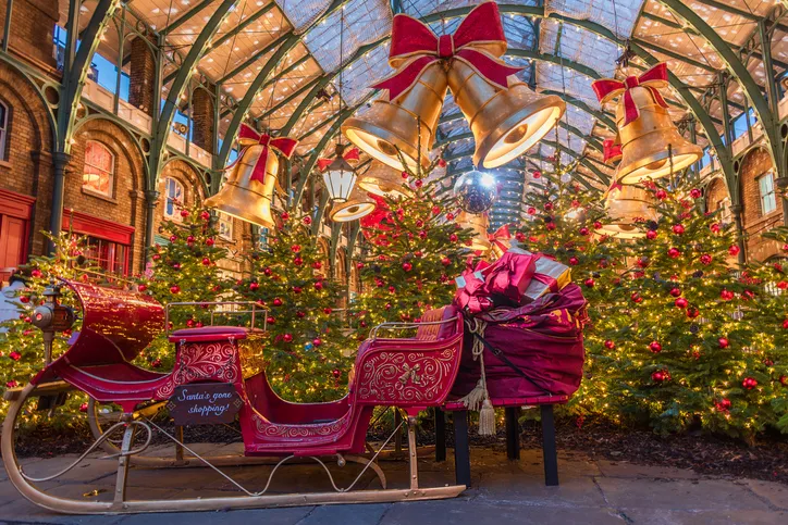 covent garden christmas market - best places to visit at christmas in london