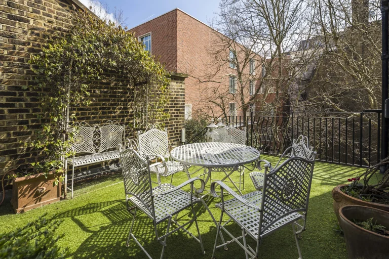 4 bedroom luxury apartment