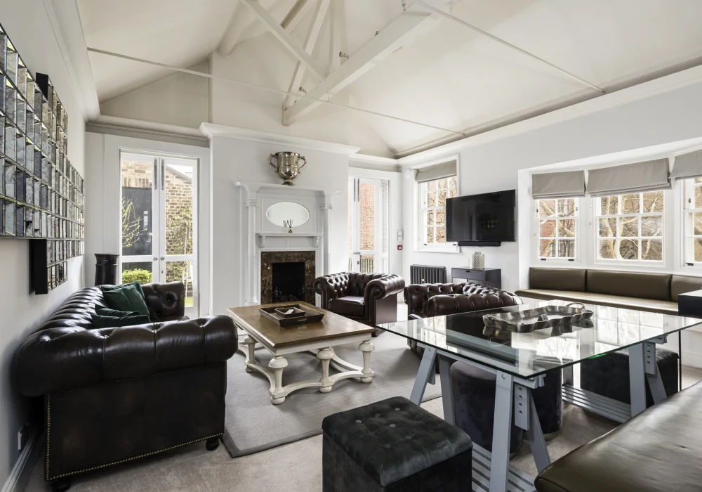 4 bedroom luxury apartments london