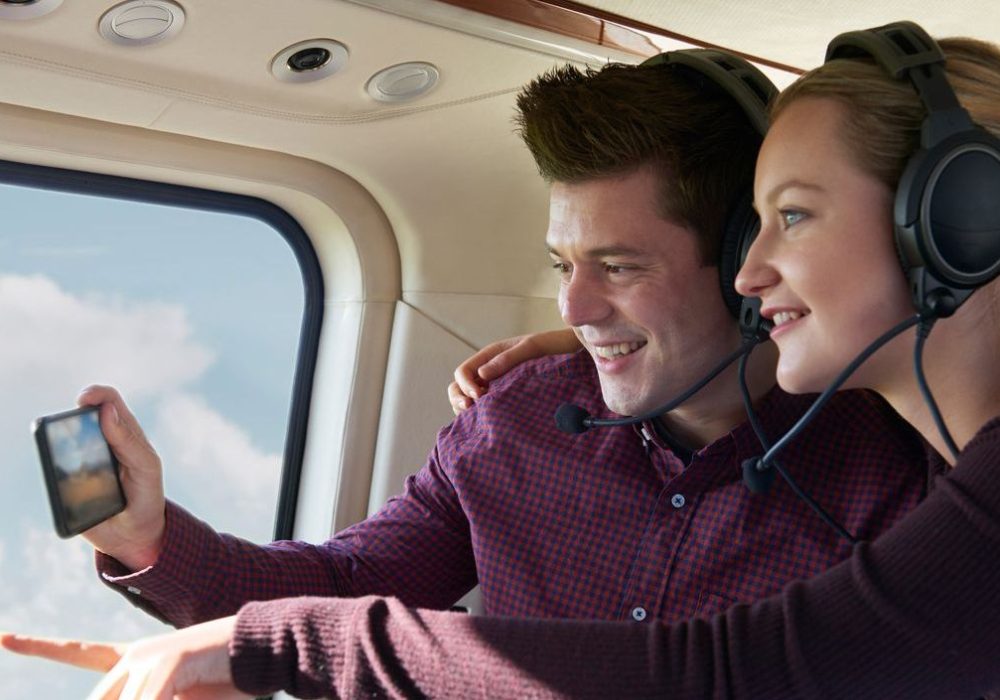 Couple On Vacation Taking Ride In Helicopter Discover-London-helicopter-ride.jpg
