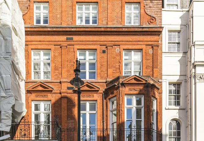 1 Bedroom Apartment for Rent in Mayfair London 1 Bedroom Apartment for Rent in Mayfair London