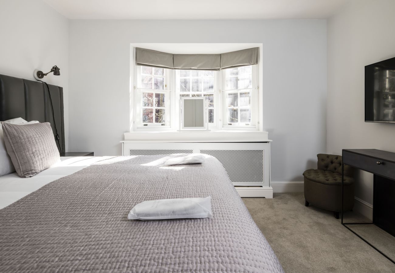 Apartment in London - The Connaught Suite Apartment in London - The Connaught Suite