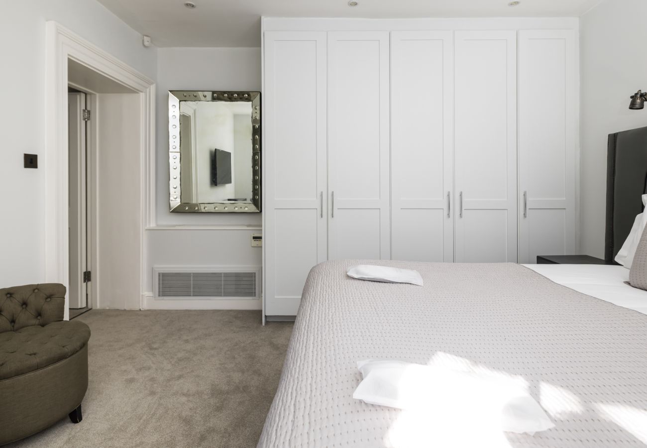 Apartment in London - The Connaught Suite Apartment in London - The Connaught Suite