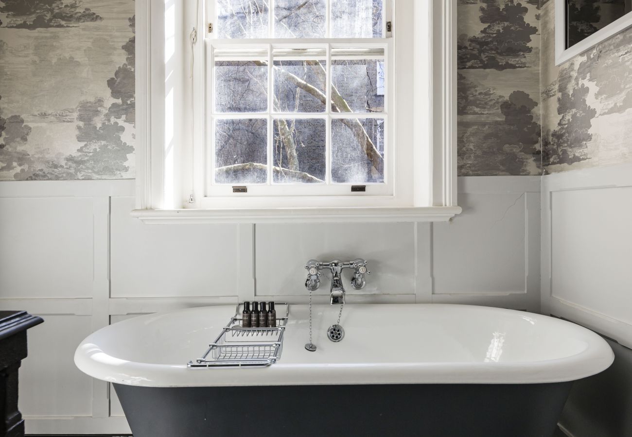 Apartment in London - The Connaught Suite Apartment in London - The Connaught Suite