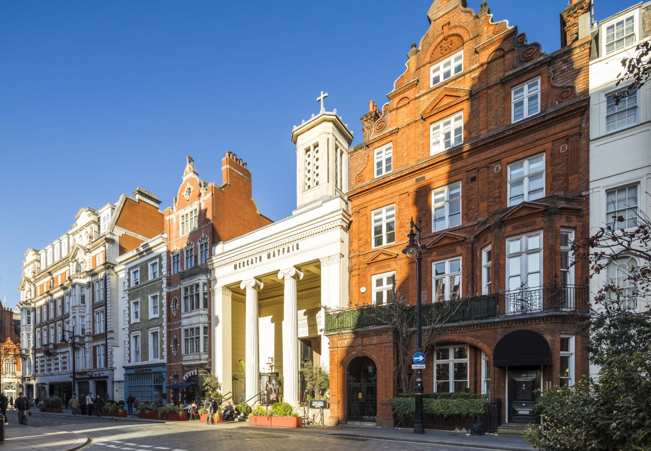 Apartment in London - The Connaught Suite Apartment in London - The Connaught Suite