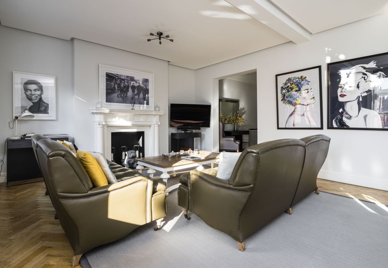 Apartment in London - The Connaught Suite Apartment in London - The Connaught Suite