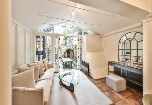 Apartment in London - The Mayfair Rectory Apartment in London - The Mayfair Rectory